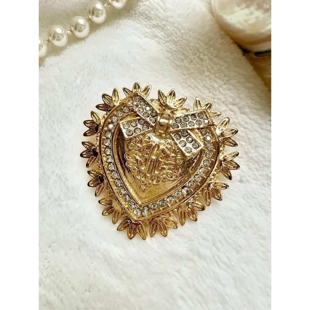 No Brand intricate gold